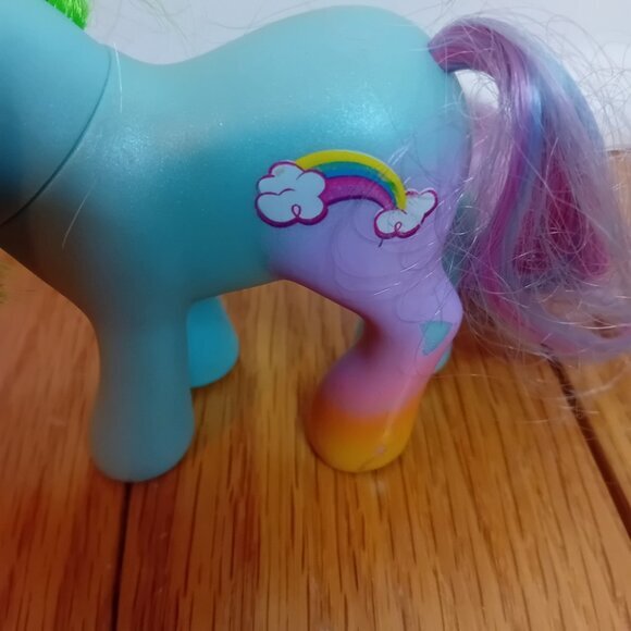 Y2K 2006 My Little Pony MLP G3 Rainbow Dash Ombre Leg Clouds Girly 4.25" READ - Picture 6 of 14